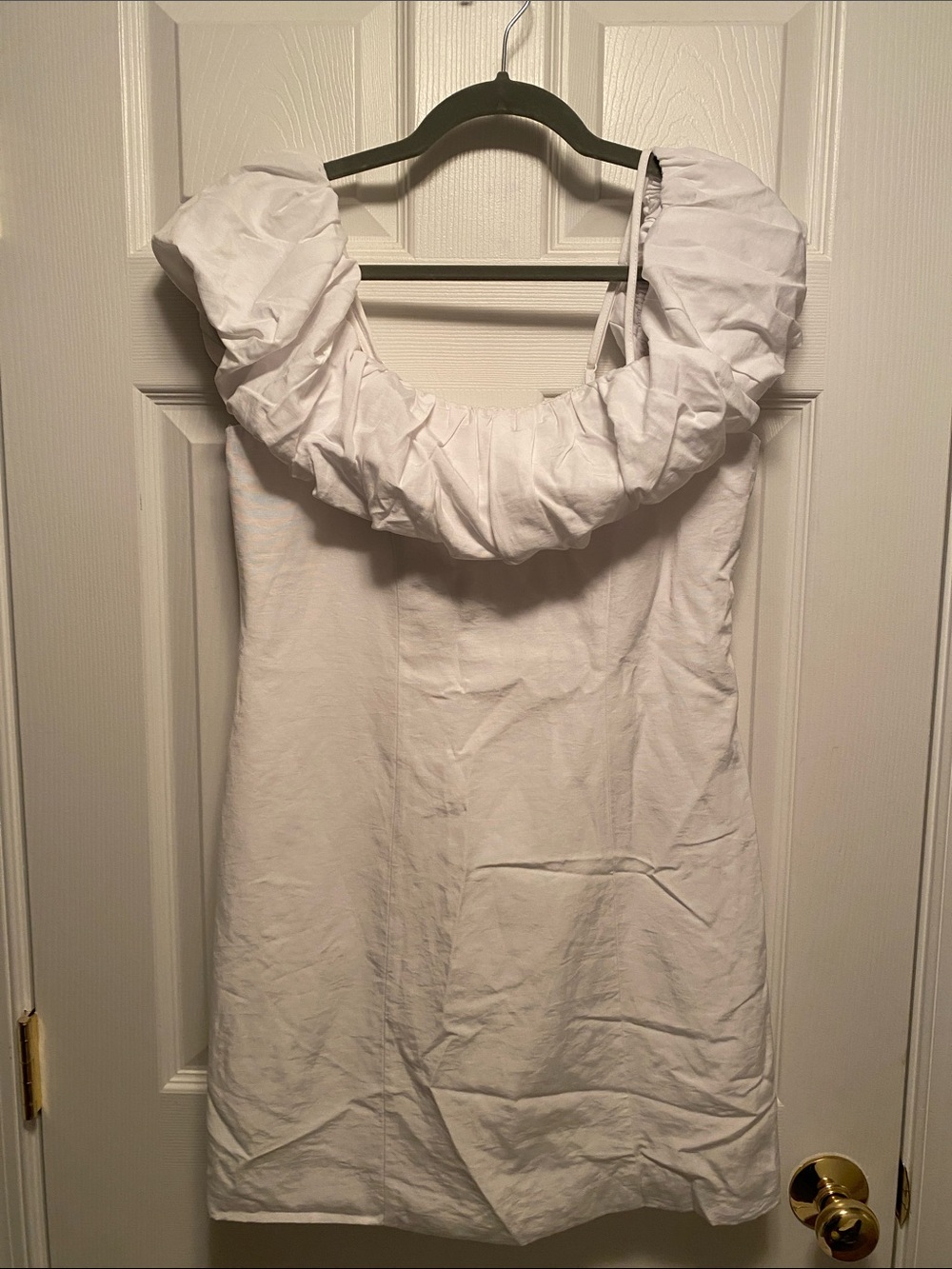A New Day White Off the Shoulder Ruffle Dress…size 6